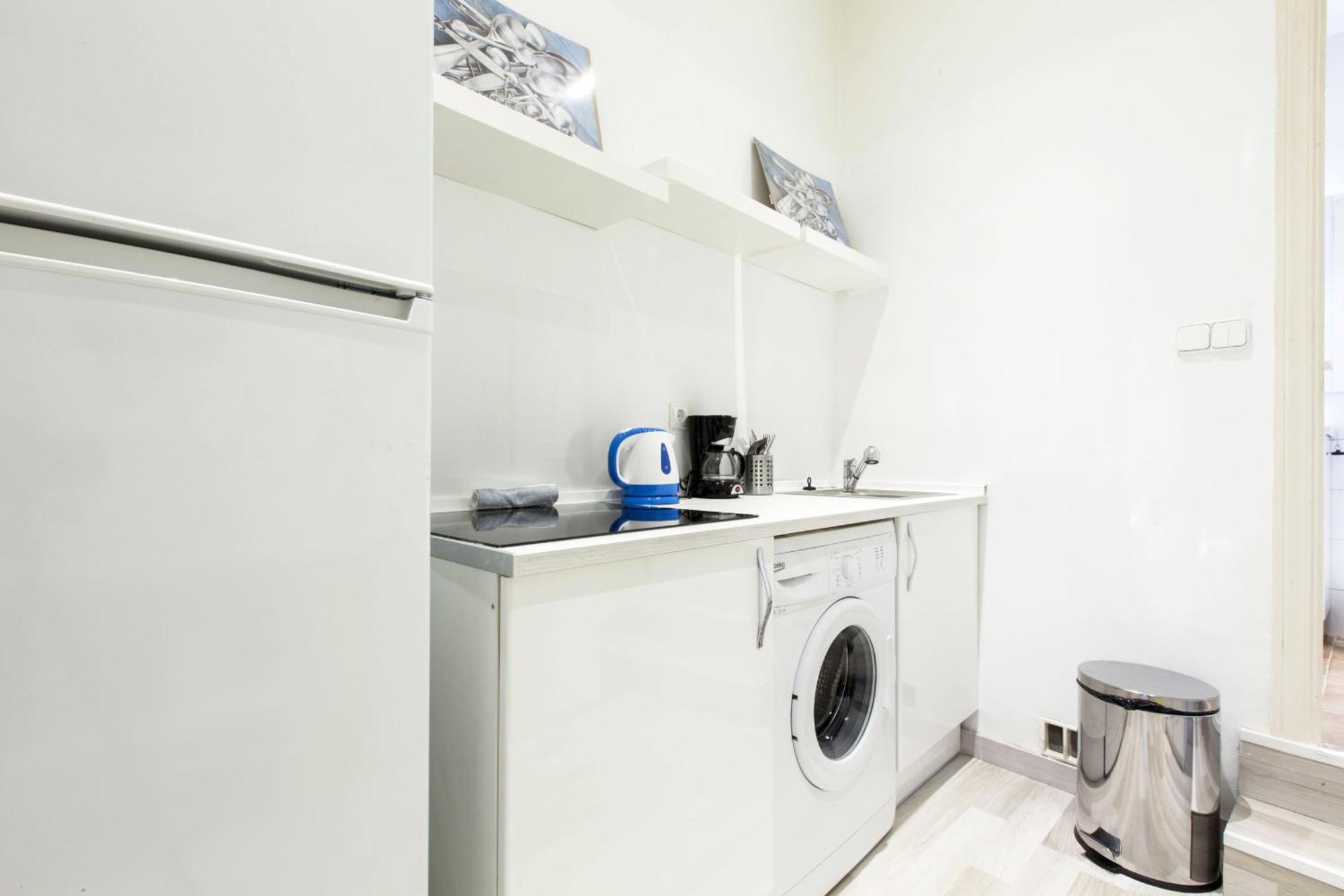 Apartamentos Day Madrid Tribunal Centro Gran Via Sol Eksteriør billede